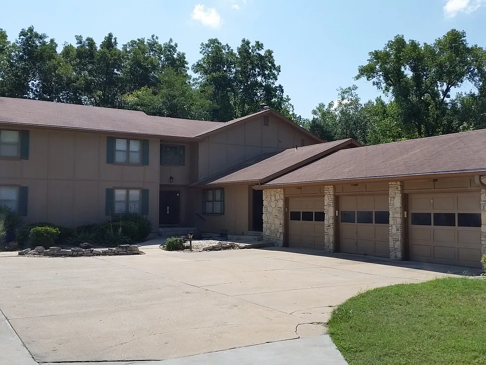 1428 Beechwood Ter