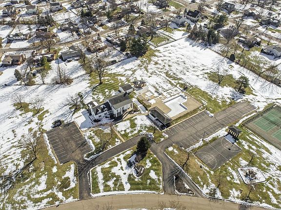 3rd image of 6931 Netherland Dr