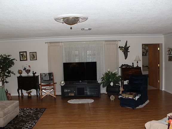 Main living room 