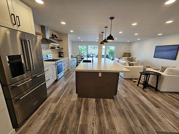 5th image of 13 Antigua Ct