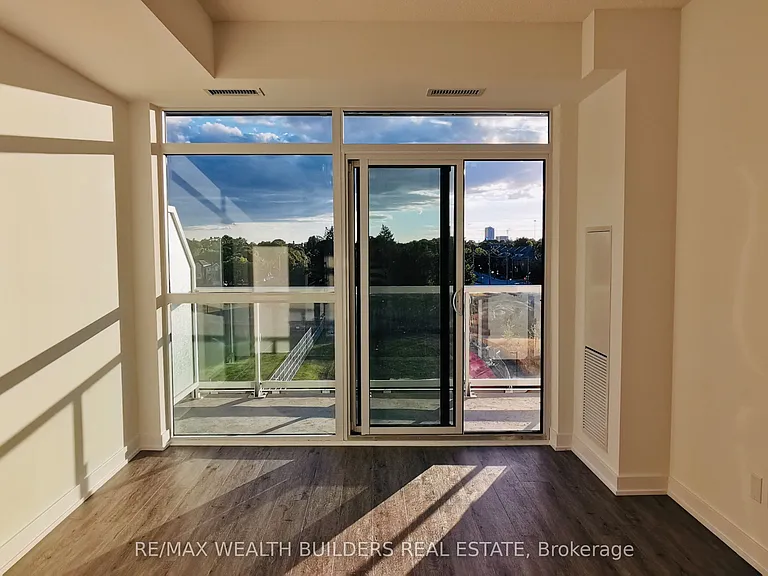 251 Manitoba St #620 — Photo 5