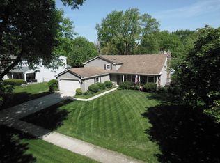 1417 Stonegate Rd, Naperville, IL 60540