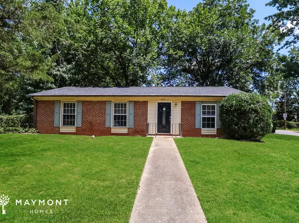 800 Milan Rd E, Charlotte, NC 28216
