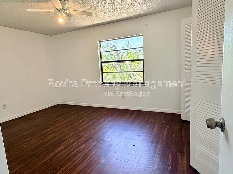 1809 Bronson Dr #D — Photo 4
