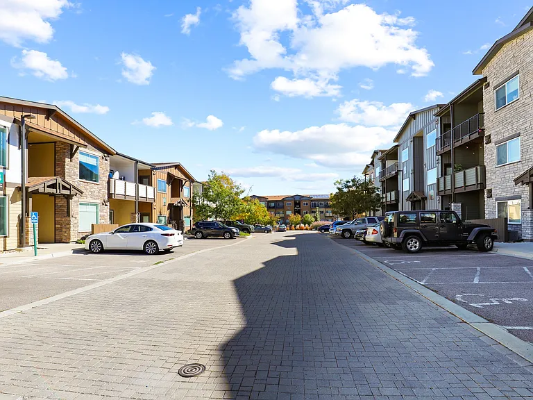 Copperleaf Place Apartments — Photo 20