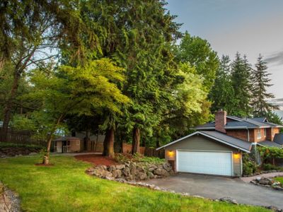 6741 W Mercer Way, Mercer Island, WA, 98040