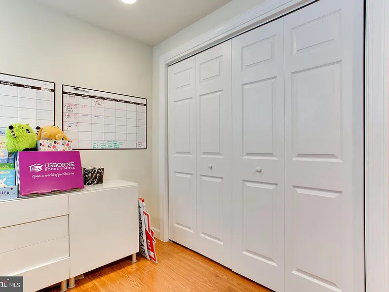 5407 Helm Ct — Photo 32