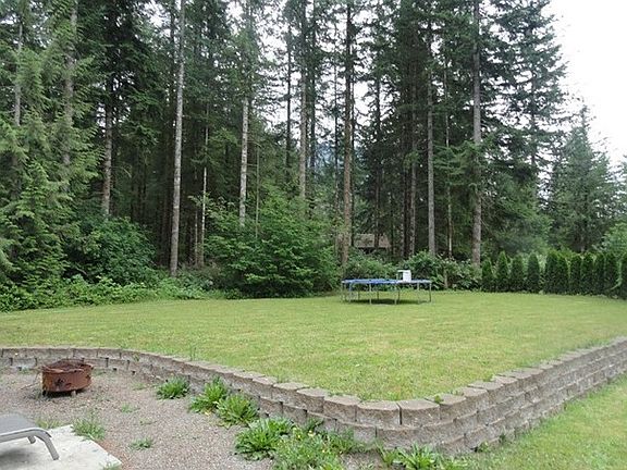 Huge B-Yard w/Organic garden