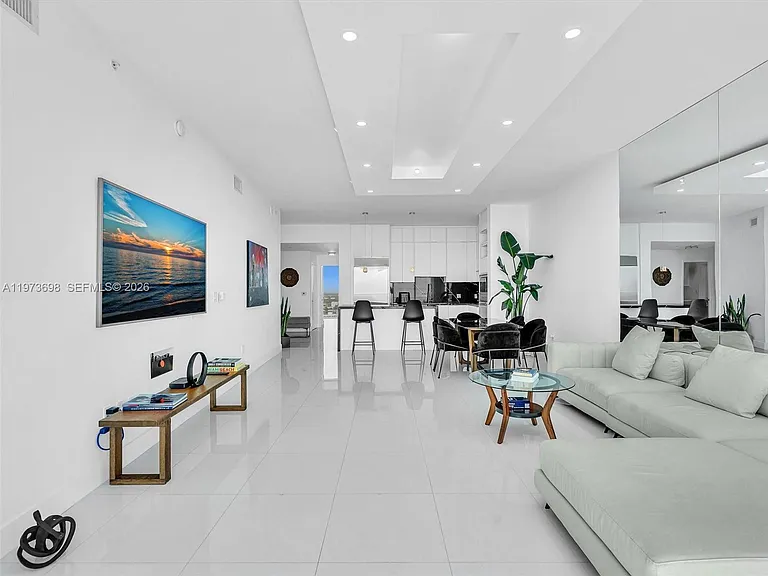 2020 N Bayshore Dr #3303 — Photo 18