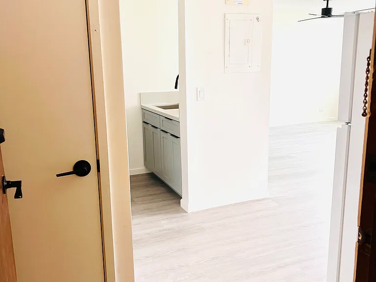 1571 Piikoi St #702 — Photo 1