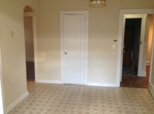 6721 Ingram St, Forest Hills, NY 11375