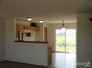 2309 Quail Ridge Dr, Janesville, WI 53546
