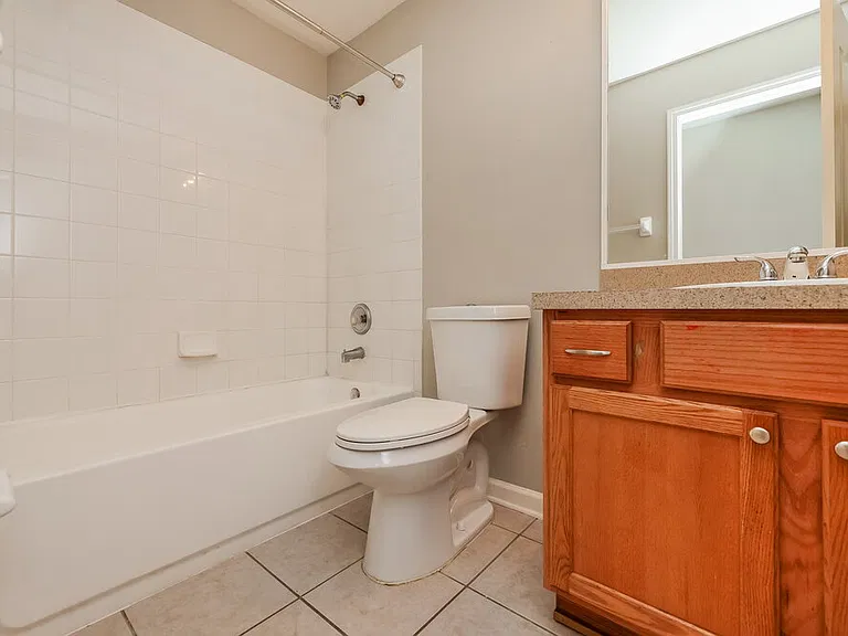 11427 Misty Isle Ln — Photo 15