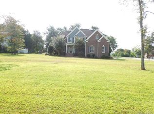 7919 Mountain Shore Dr, Sherrills Ford, NC 28673