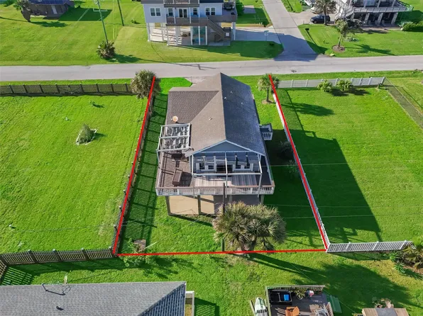 21801 Zachary Dr, Galveston, TX 77554