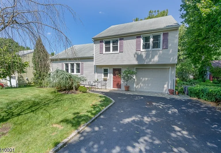 69 Woodland Rd — Photo 1