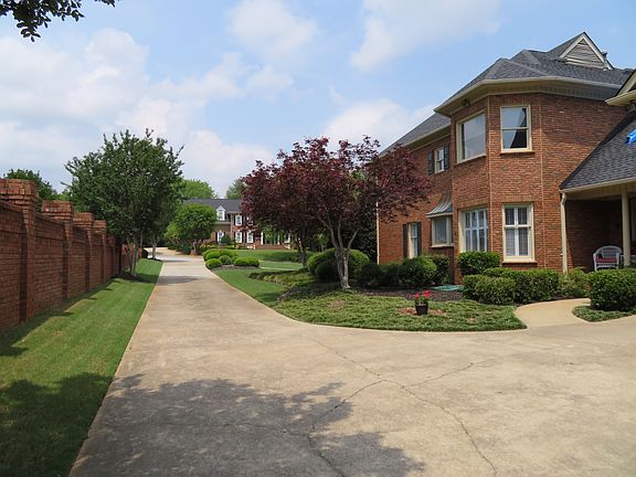 Driveway to 3 car garage