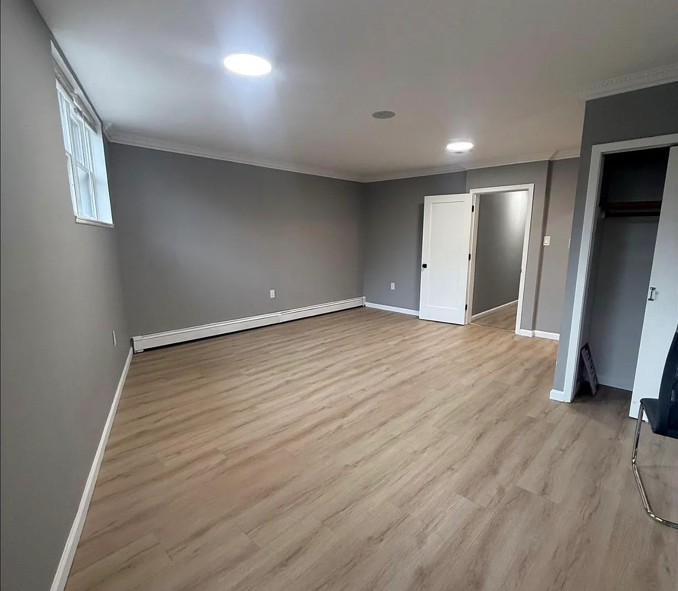 3 bed, 1.5 bath, $2,450 — Photo 3