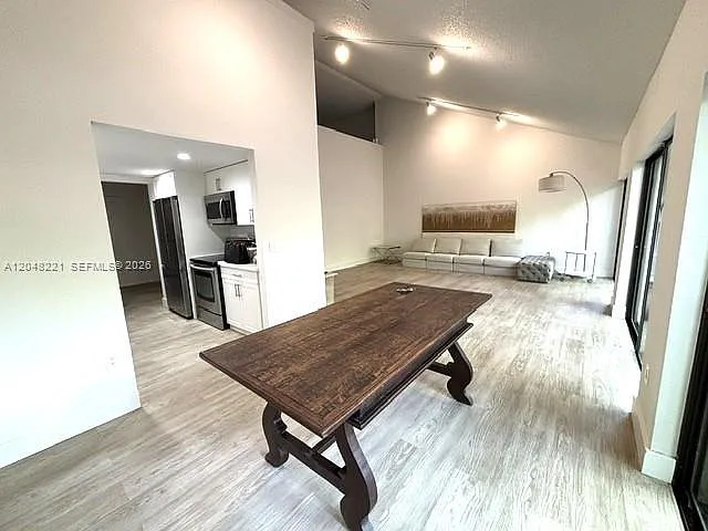3074 Aviation Ave #1 — Photo 13