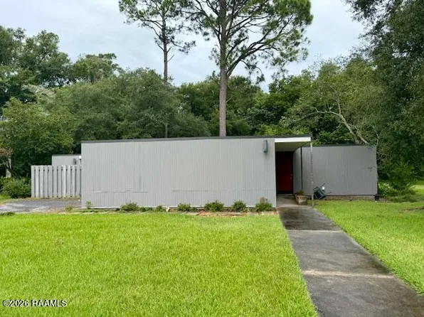 201 Fuqua St, New Iberia, LA 70560