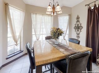 9534 Maidenstone Dr, San Antonio, TX 78250