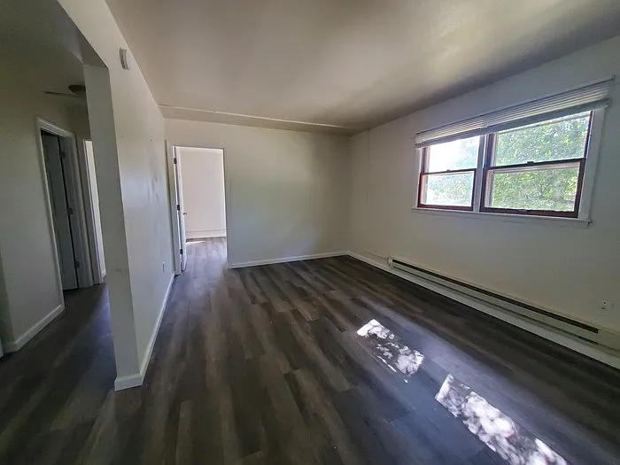 2 bed, 1.0 bath, 750 sqft, $825 — Photo 4