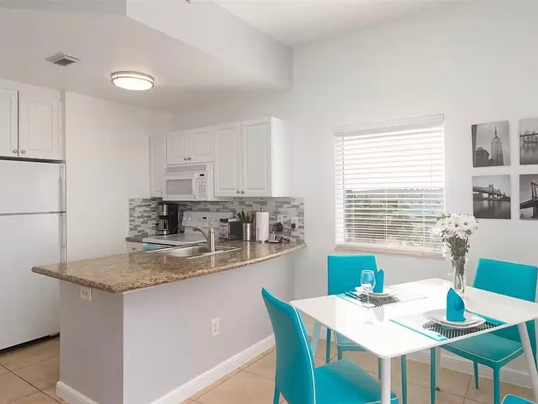 8800 Bay Pines Blvd #320 — Photo 12