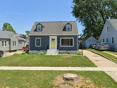 2741 B Ave NE, Cedar Rapids, IA, 52402