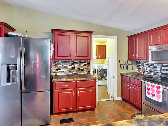 12813 S Hermit Rdprint010002Kitchen