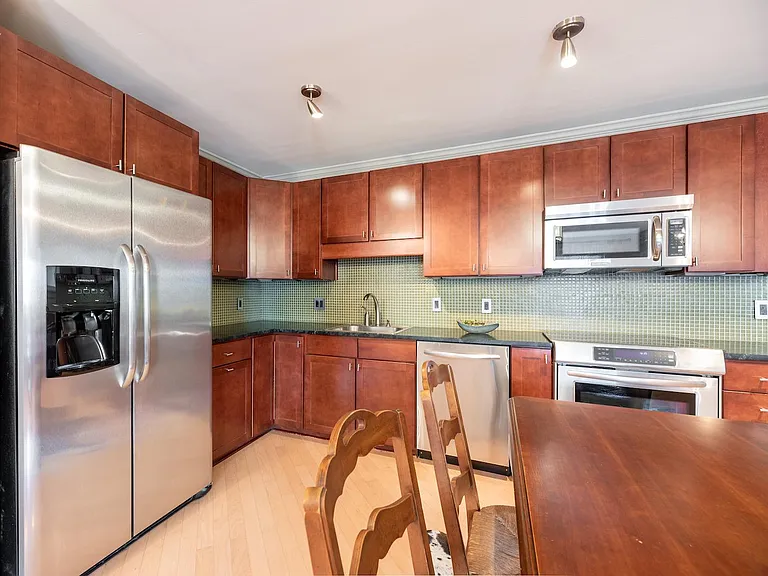 500 Lake Marina Ave #416 — Photo 9