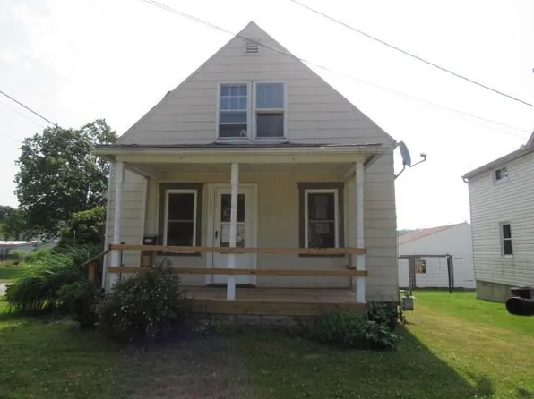 1131 S Rosina Ave, Somerset, PA 15501