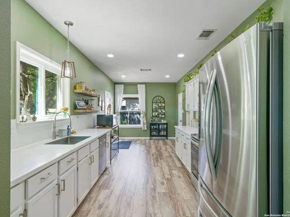 6210 STABLE CREEK DRIVE, San Antonio, TX 78249