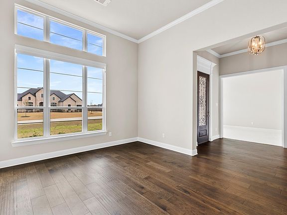 5th image of 4651 Spring Garden Rd