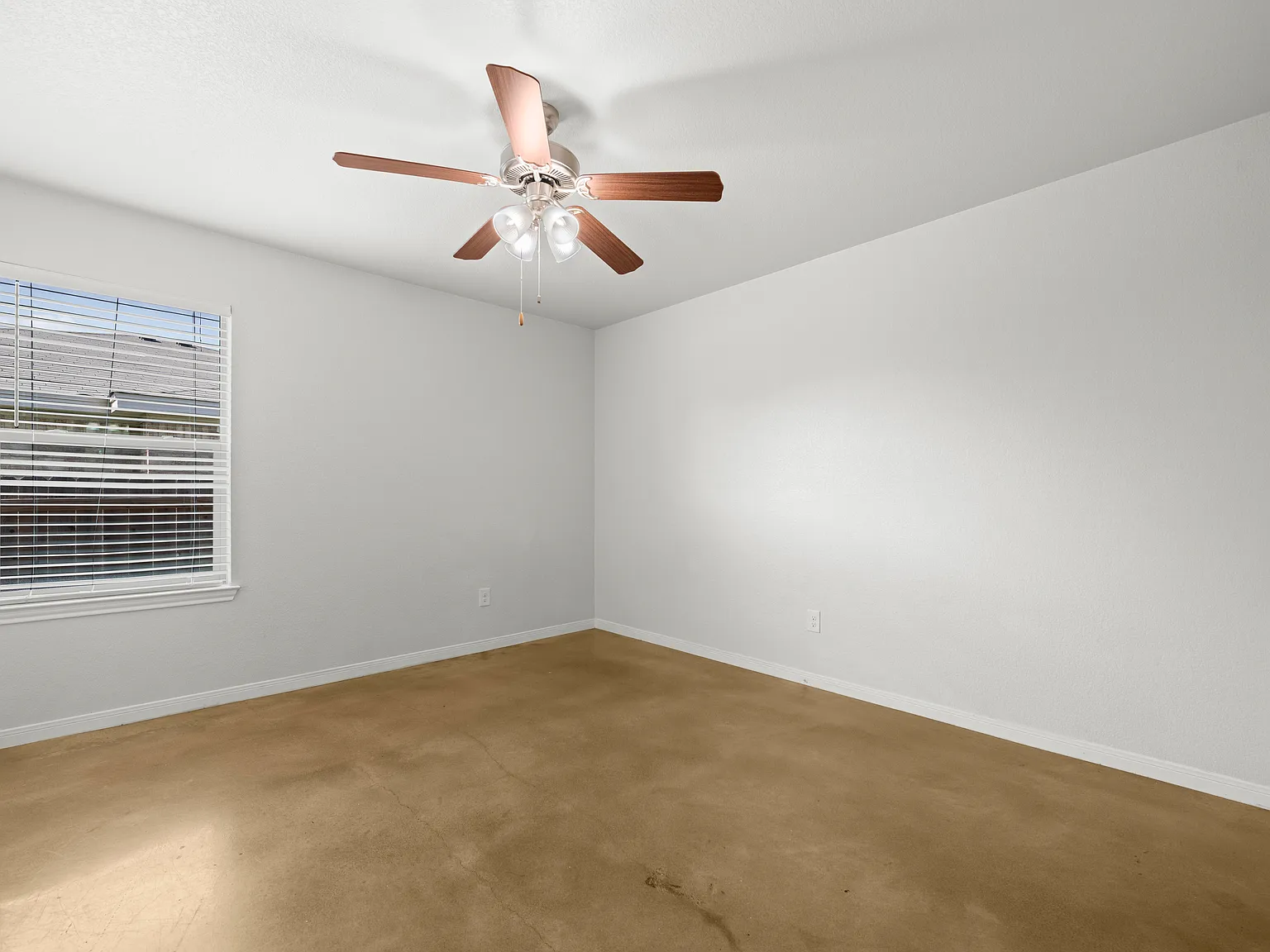 2 bed, 1150 sqft, $1,350 — Photo 4