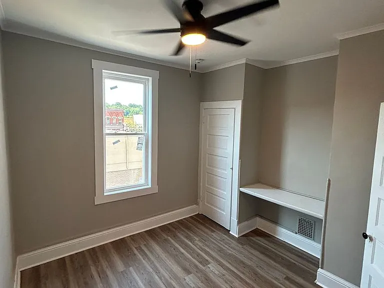 281 Wayne St — Photo 5