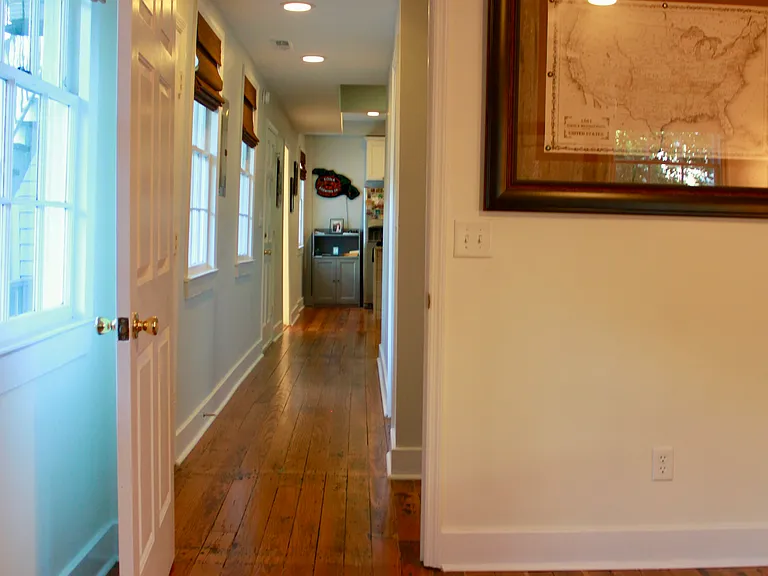 17 Nassau St #A — Photo 21