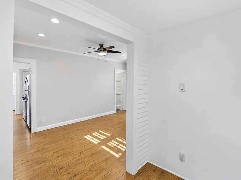 1453 W 37th Dr #1453 — Photo 2