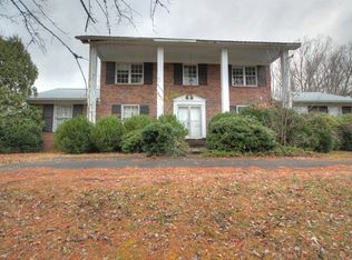 900 County Farm Rd, Cookeville, TN 38501