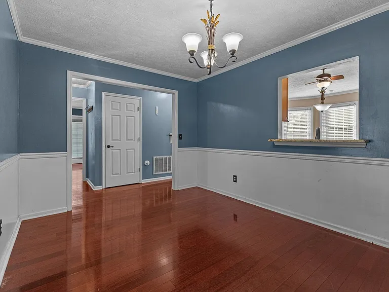 6824 Saint Julian Way — Photo 12