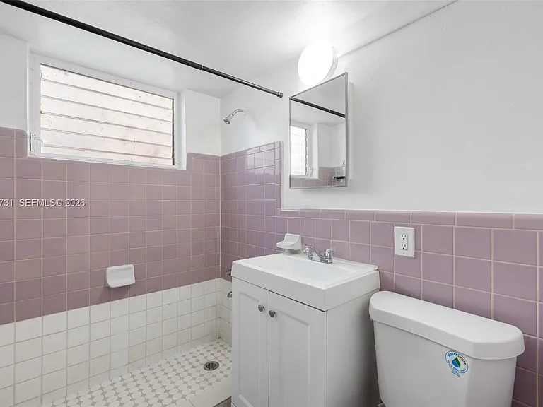 126 SW 18th Ave #4 — Photo 13