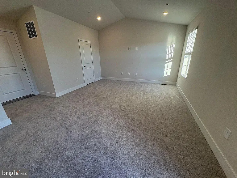 265 Swing Arc Ct — Photo 4