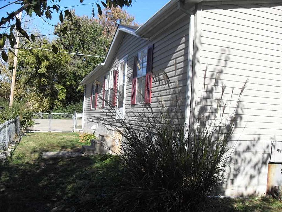 1st image of 133 W 4th Ave