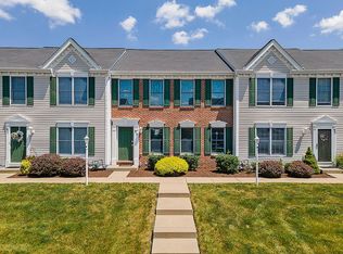 33 Castleview Dr, Mc Kees Rocks, PA 15136