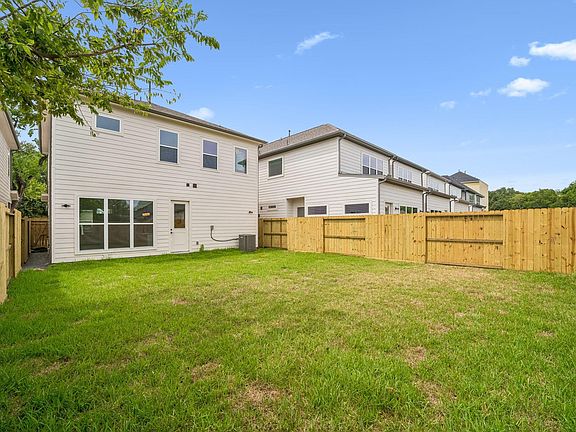 3rd image of 6413 Goforth St