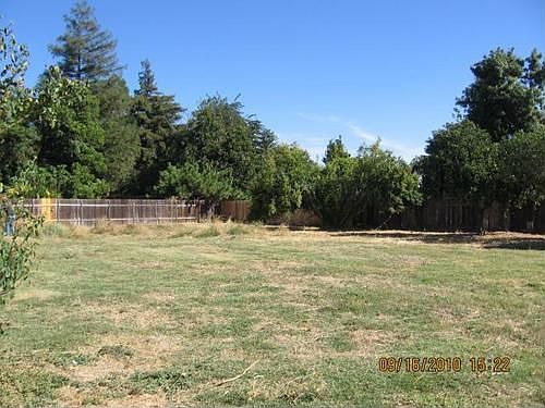 5th image of 690 Westwood Dr