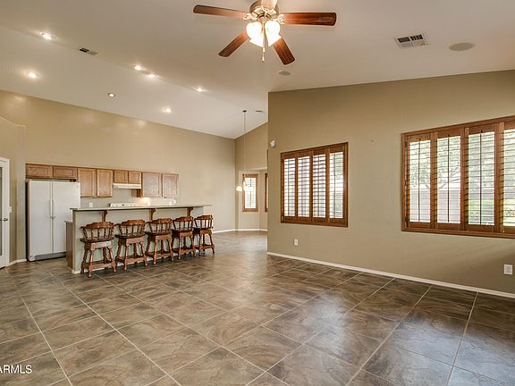 5th image of 7157 W Flynn Ln