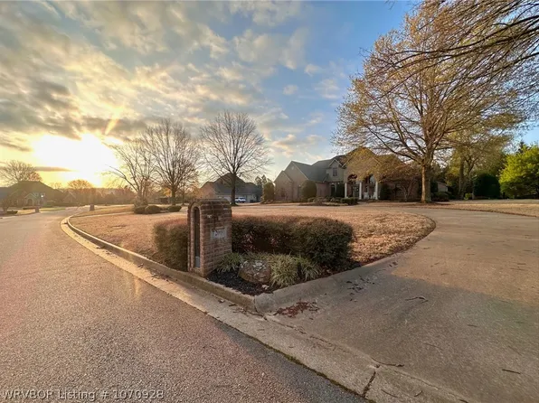 7200 Highland Park Dr, Fort Smith, AR 72916