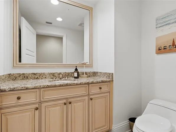 11 BAYMONT STREET #608, CLEARWATER BEACH, FL 33767