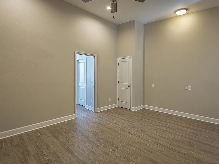 2170 Capital Cir SE #MULTIPLE — Photo 19