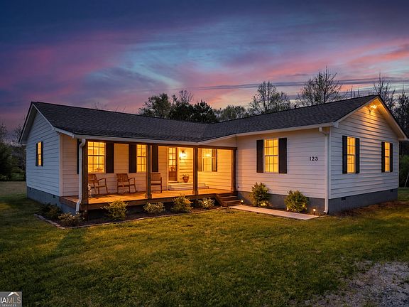 2nd image of 123 Mathews Rd